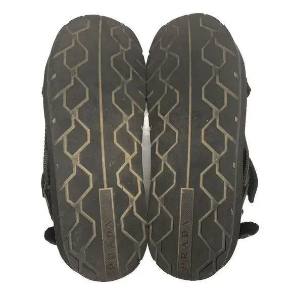 Prada Nomad Velcro Strap Dad Sandal Black Chunky Flat Platform Flatform EU 38.5